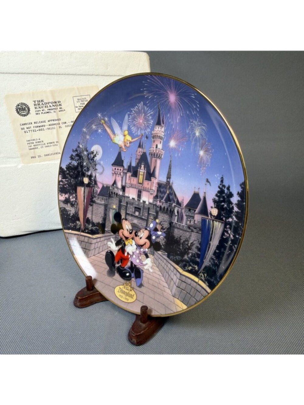 Disneyland Bradford Exchange Sleeping Beauty's Castle Plate 40th Anniversary - Picture 7 of 16